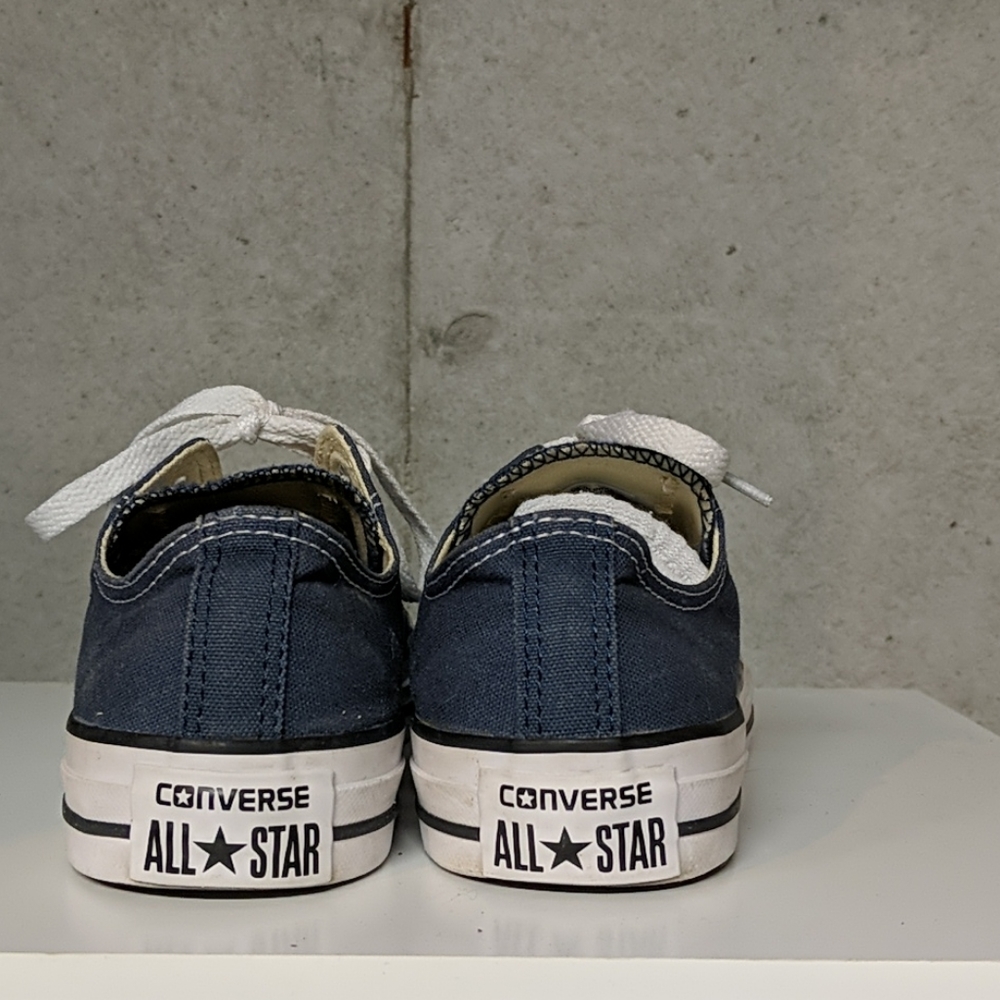 Converse - Picture 2 of 3